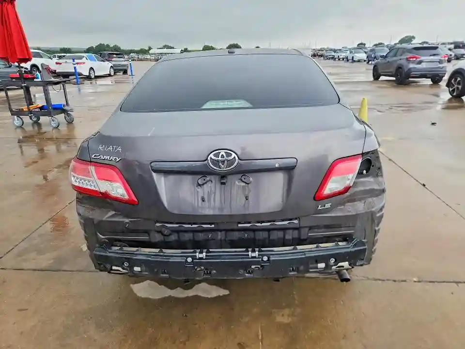 4T4BF3EK4BR144554 2011 TOYOTA CAMRY LE-5