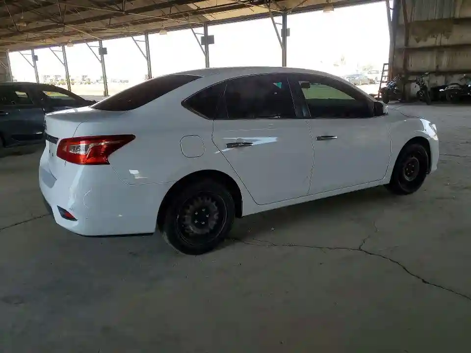 3N1AB7APXJY215625 2018 NISSAN SENTRA-2