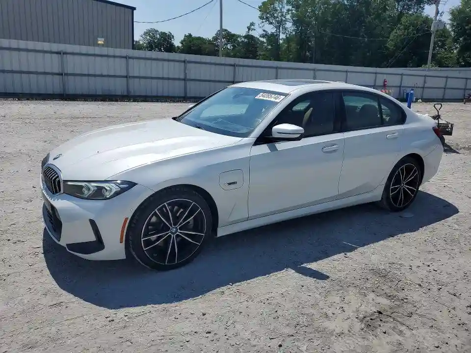 3MW39FF04P8D17063 2023 BMW 3 SERIES-0
