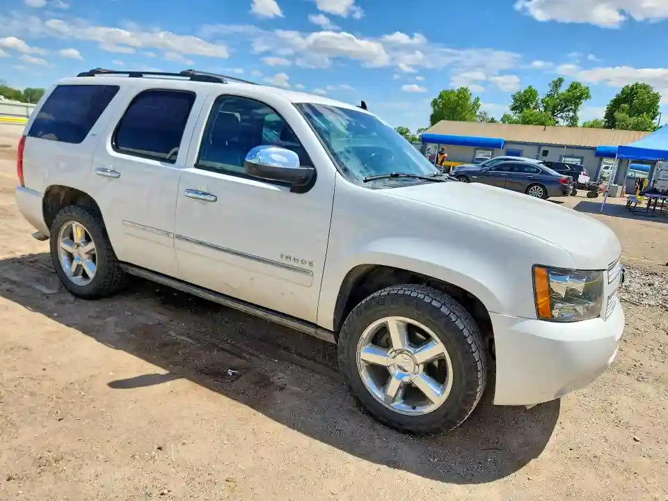 1GNSKCE06DR274518 2013 CHEVROLET TAHOE-3