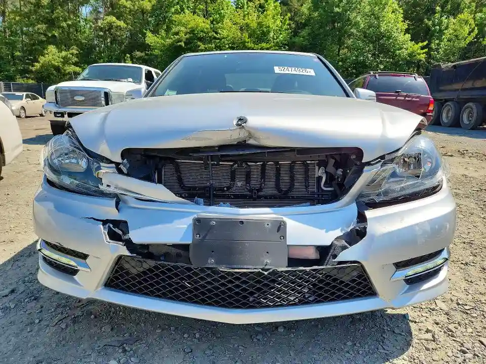 WDDGF8AB9DR300882 2013 MERCEDES-BENZ C-CLASS-4