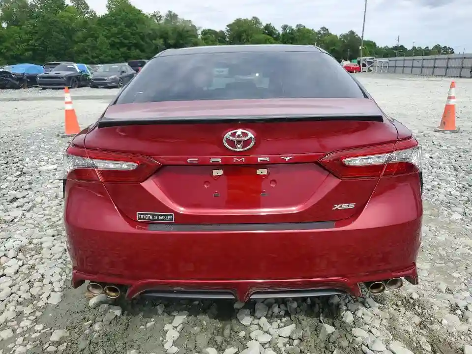 4T1B61HK1JU657477 2018 TOYOTA CAMRY-5