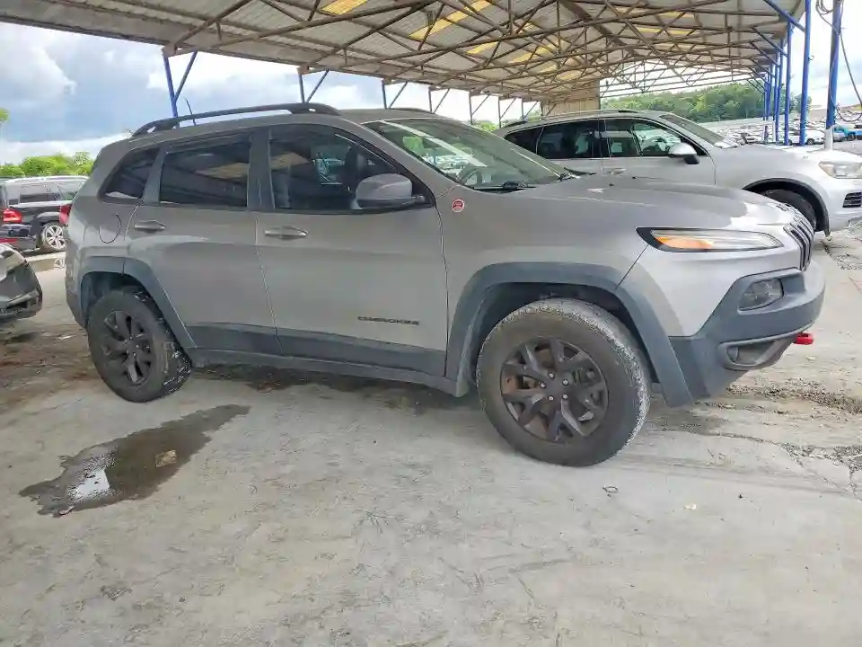 1C4PJMBS8HW538651 2017 JEEP CHEROKEE-3