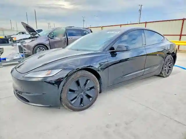 5YJ3E1EB0RF769594 2024 TESLA MODEL 3-0