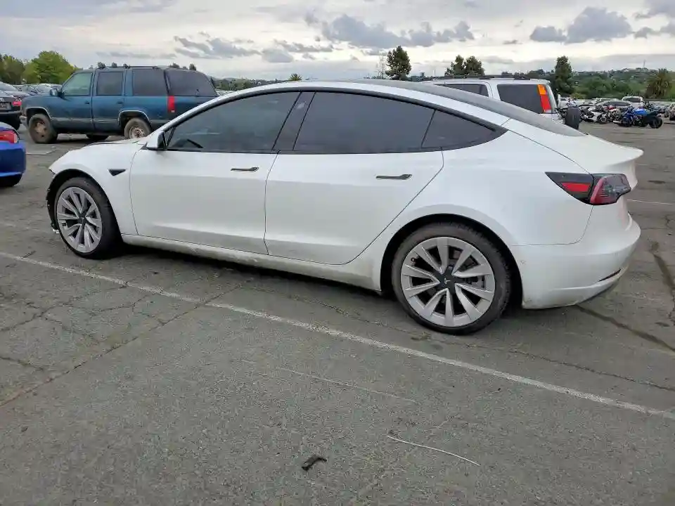 5YJ3E1EB2MF870547 2021 TESLA MODEL 3-1