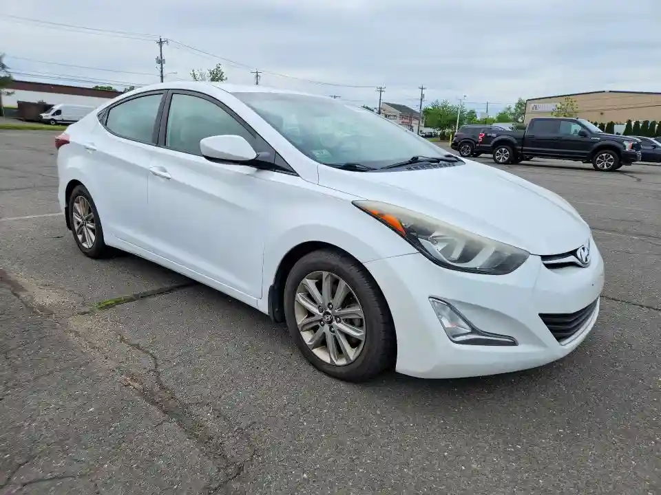 5NPDH4AE1FH634750 2015 HYUNDAI ELANTRA-3