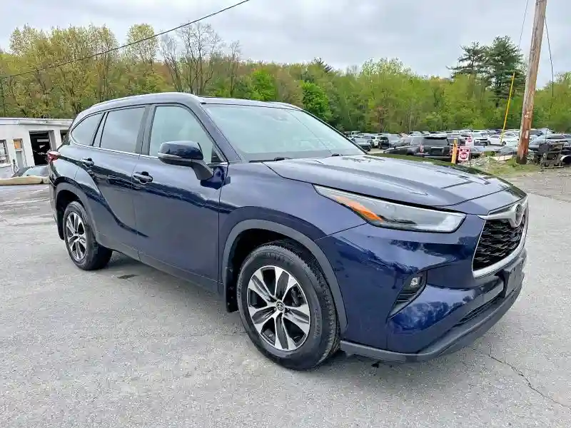 5TDKDRAH1PS011974 2023 TOYOTA HIGHLANDER-3