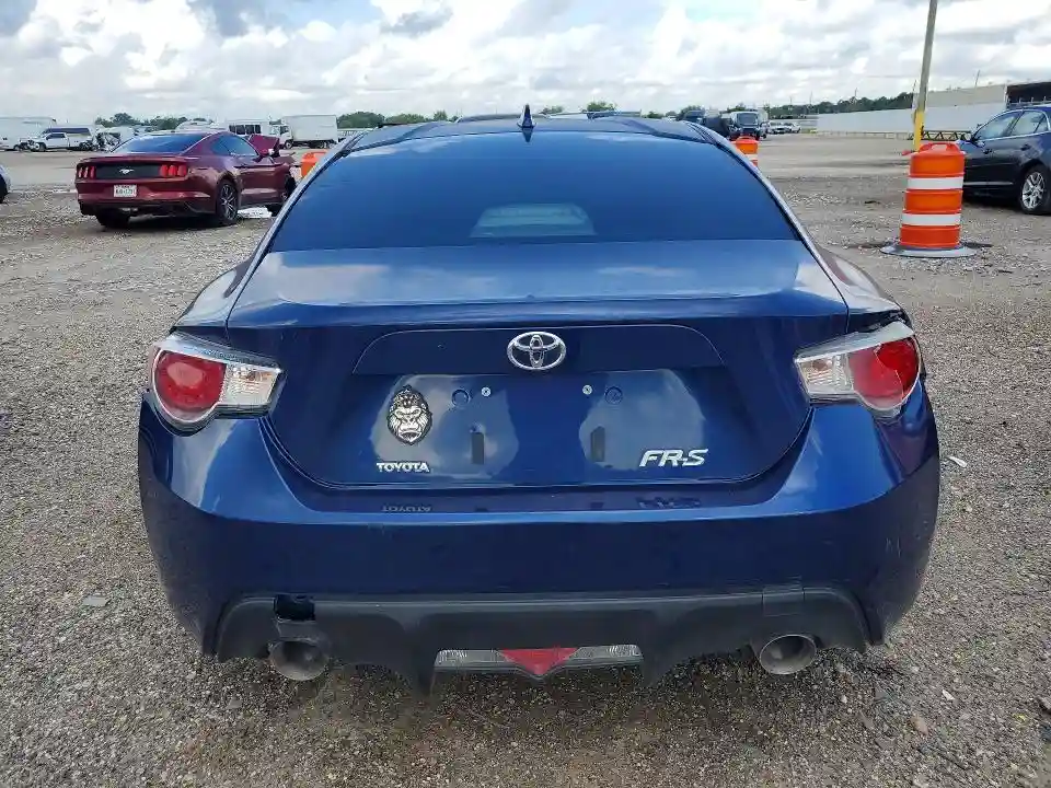 JF1ZNAA10F8709372 2015 SCION FRS-5