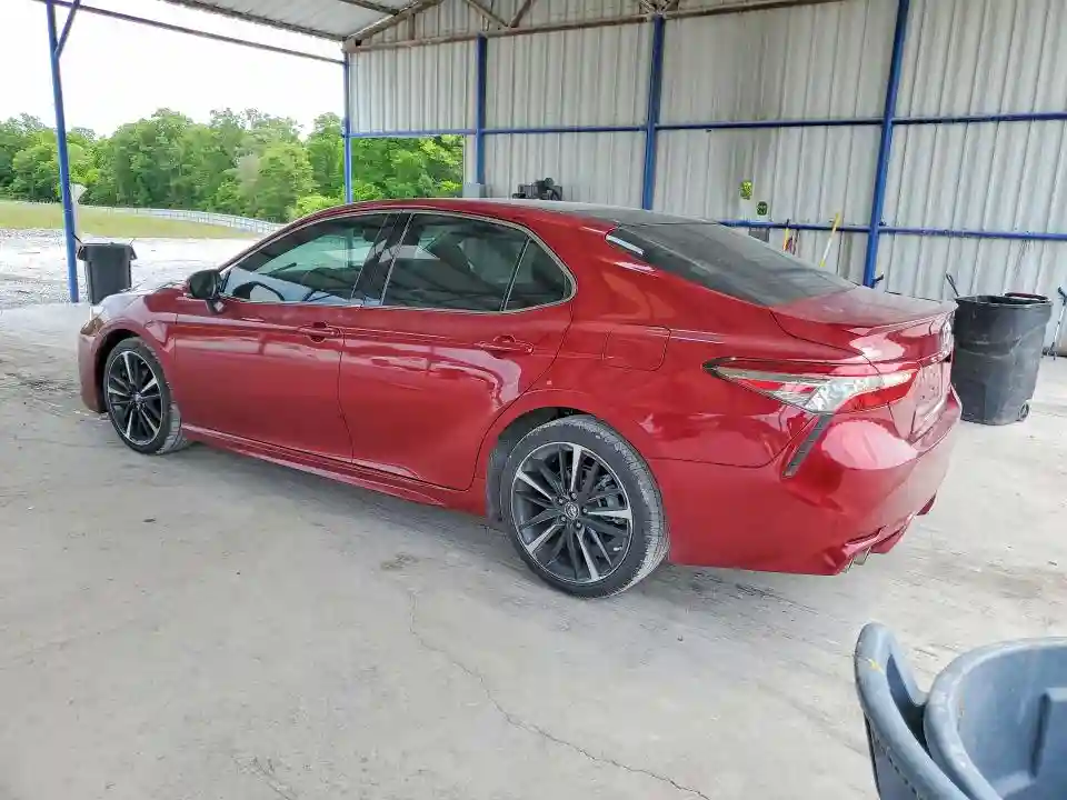 4T1B61HK9JU560656 2018 TOYOTA CAMRY-1