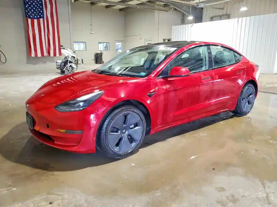 5YJ3E1EA2NF371515 2022 TESLA MODEL 3-0