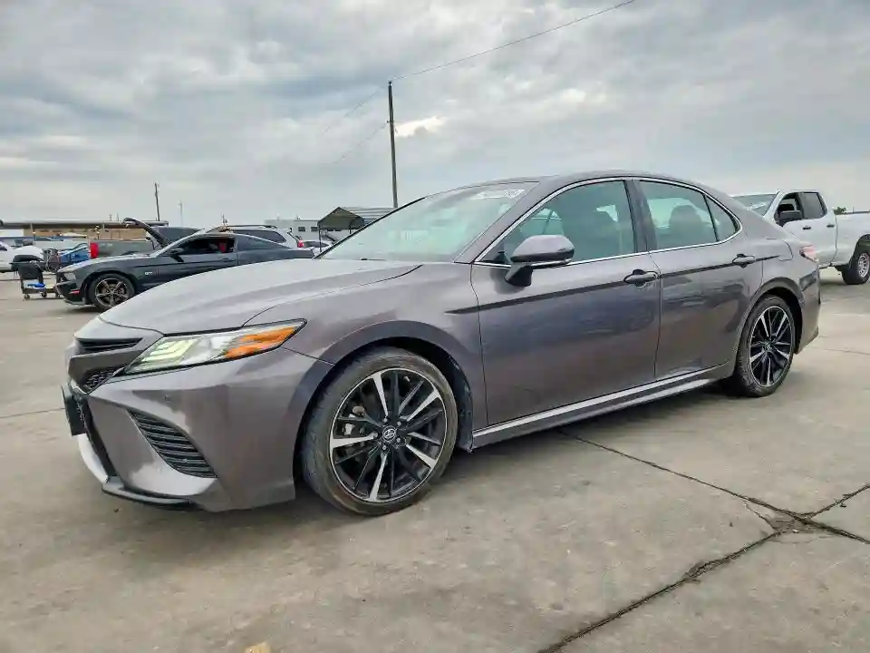 4T1B61HK8JU119715 2018 TOYOTA CAMRY-0