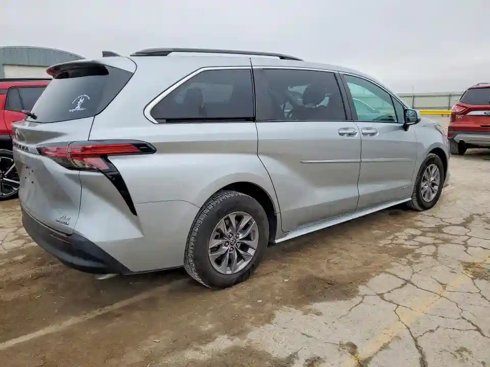 5TDJRKEC5MS020112 2021 TOYOTA SIENNA-2