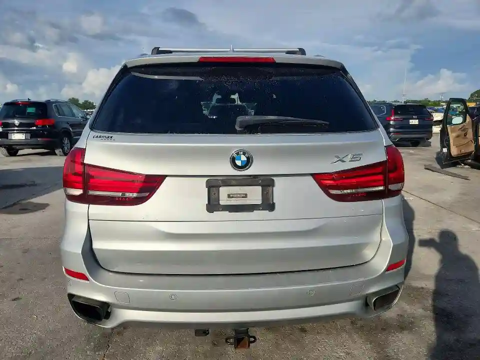 5UXKT0C59J0W02600 2018 BMW X5-5