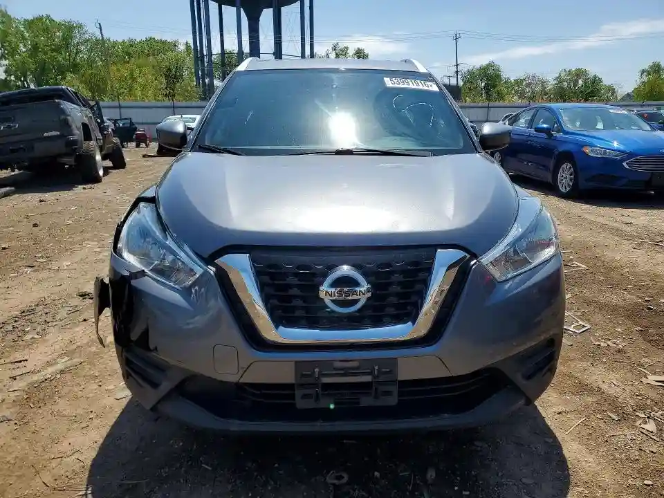 3N1CP5CU3KL542304 2019 NISSAN KICKS-4
