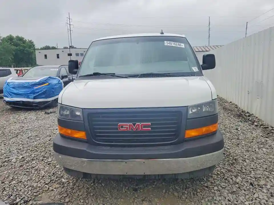 1GTW7AF76N1240543 2022 GMC SAVANA-4