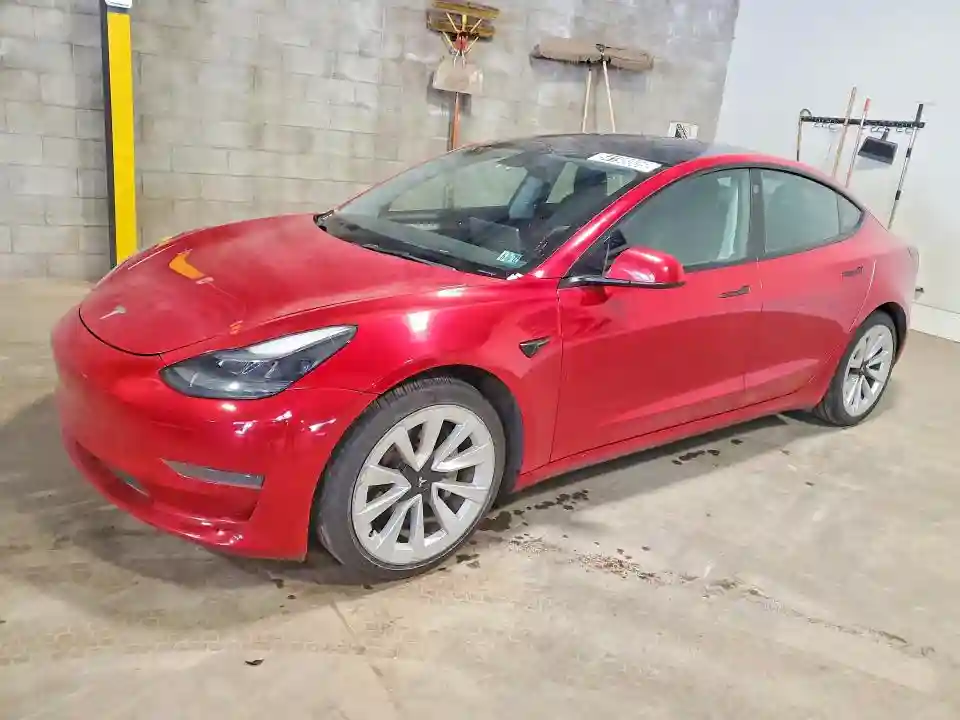 5YJ3E1EA3NF187782 2022 TESLA MODEL 3-0