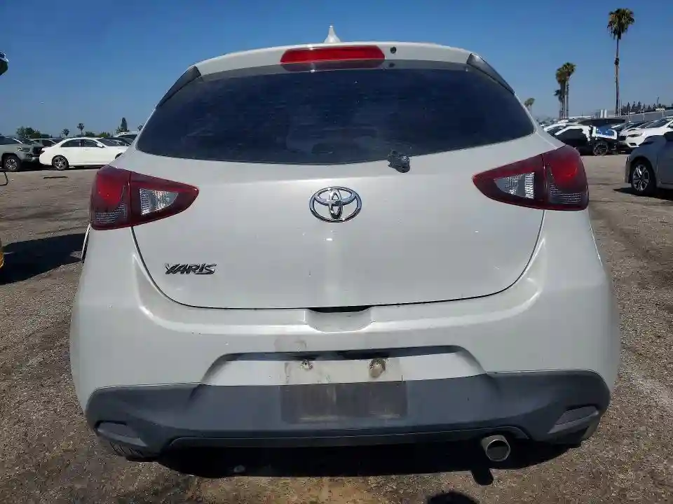 3MYDLBJV0LY701924 2020 TOYOTA YARIS-5