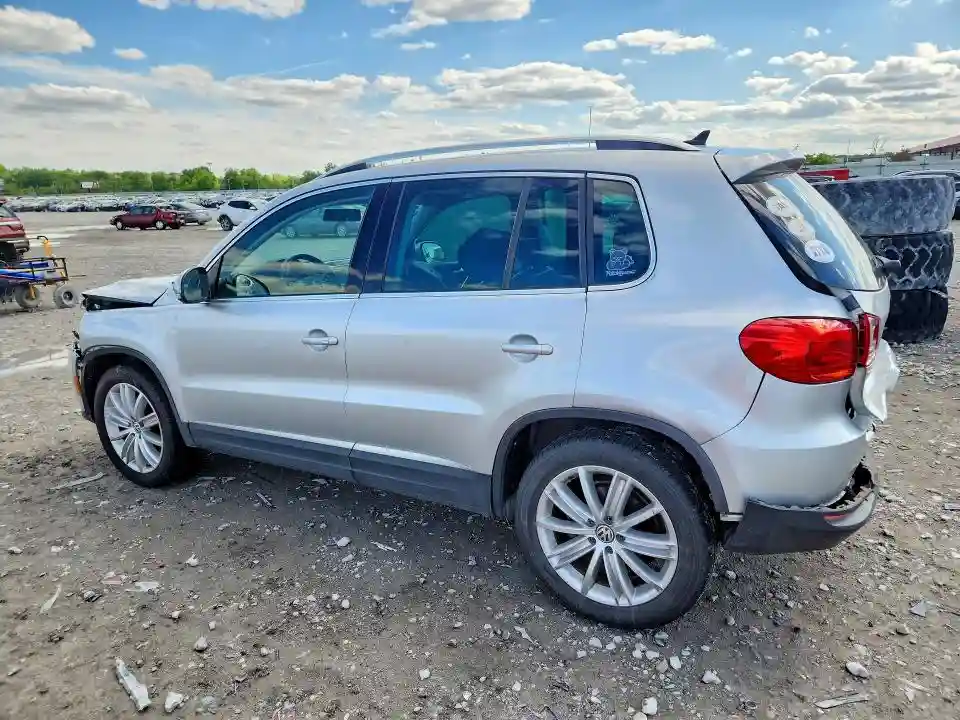 WVGAV7AX1FW516704 2015 VOLKSWAGEN TIGUAN-1