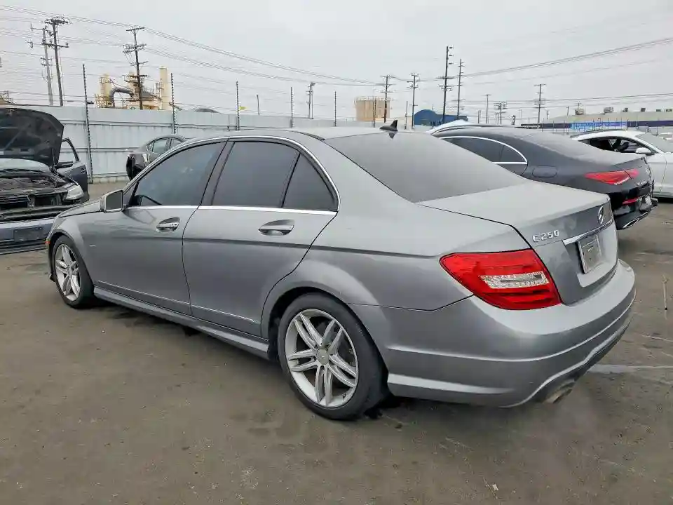WDDGF4HBXCA615833 2012 MERCEDES-BENZ C-CLASS-1