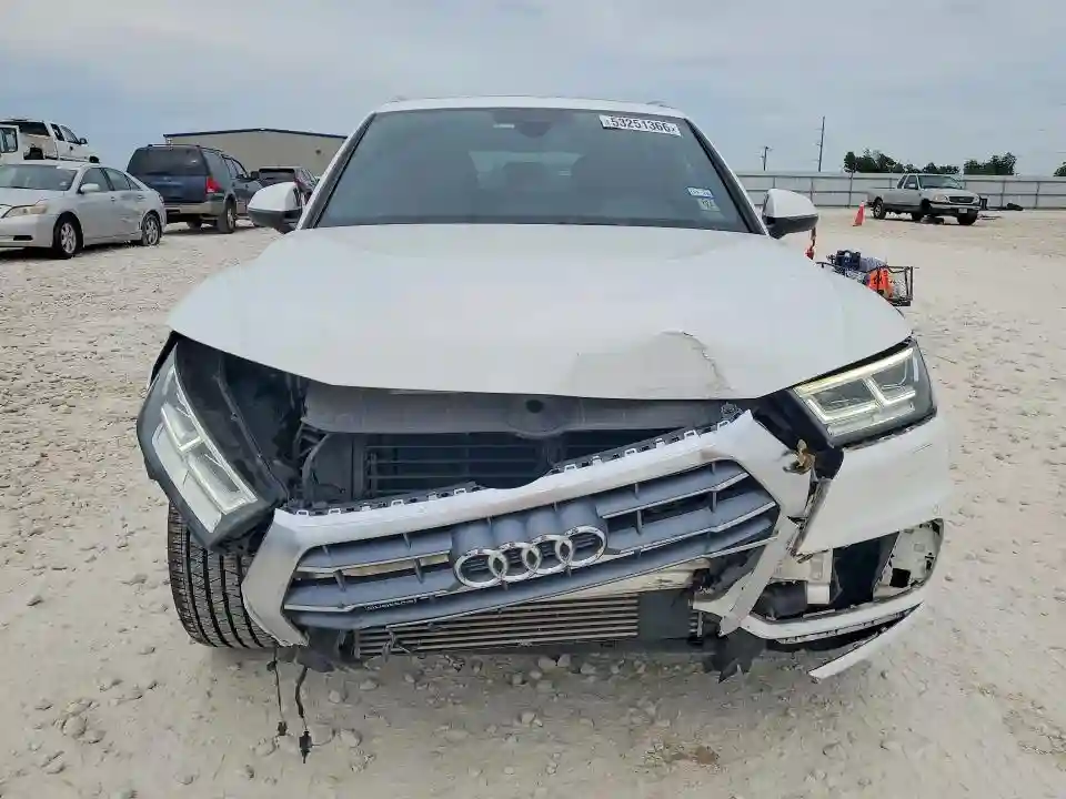WA1BNAFY7J2126580 2018 AUDI Q5-4