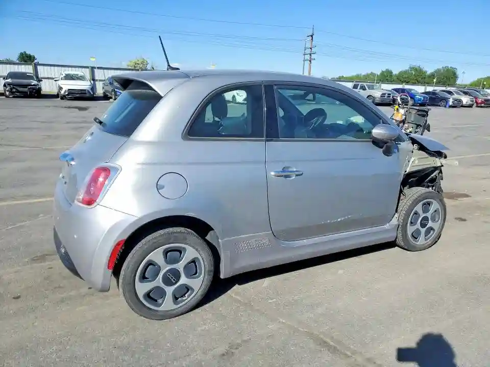 3C3CFFGE7FT623440 2015 FIAT 500-2