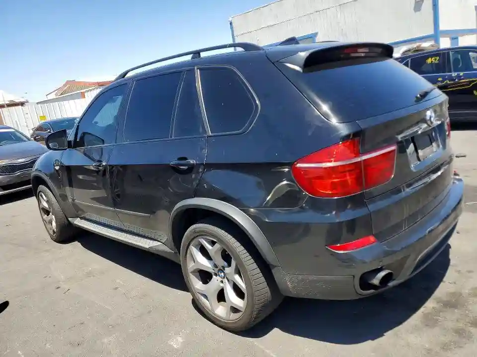 5UXZV4C52CL745826 2012 BMW X5-1