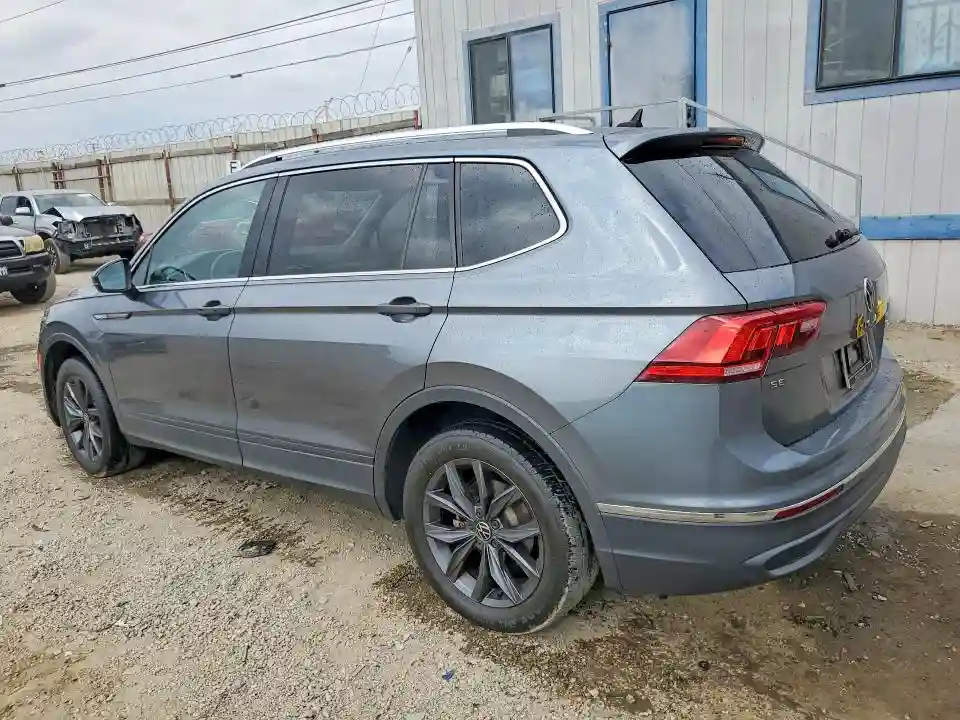 3VV3B7AX1NM100402 2022 VOLKSWAGEN TIGUAN-1