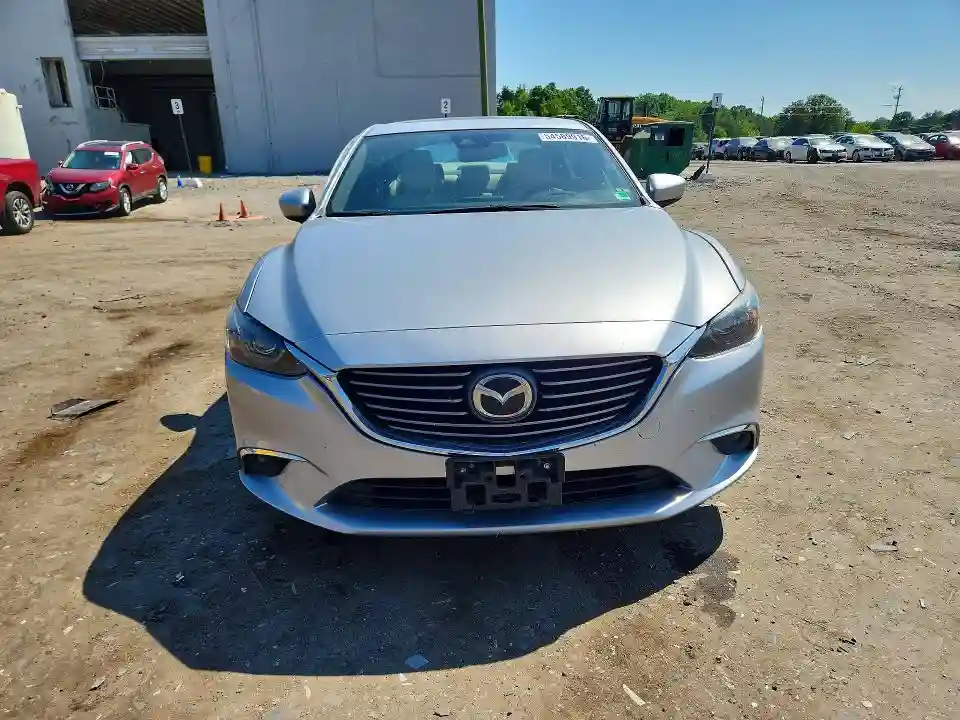 JM1GL1X58H1100379 2017 MAZDA 6-4