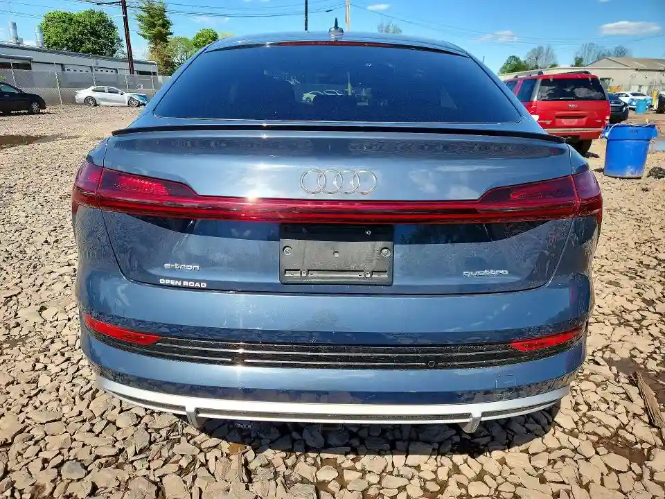 WA12AAGE1MB022137 2021 AUDI E-TRON-5