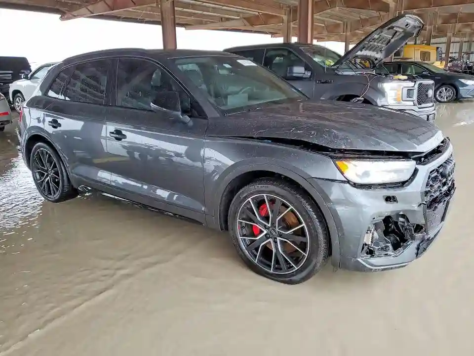 WA1C4AFY6R2030118 2024 AUDI SQ5-3