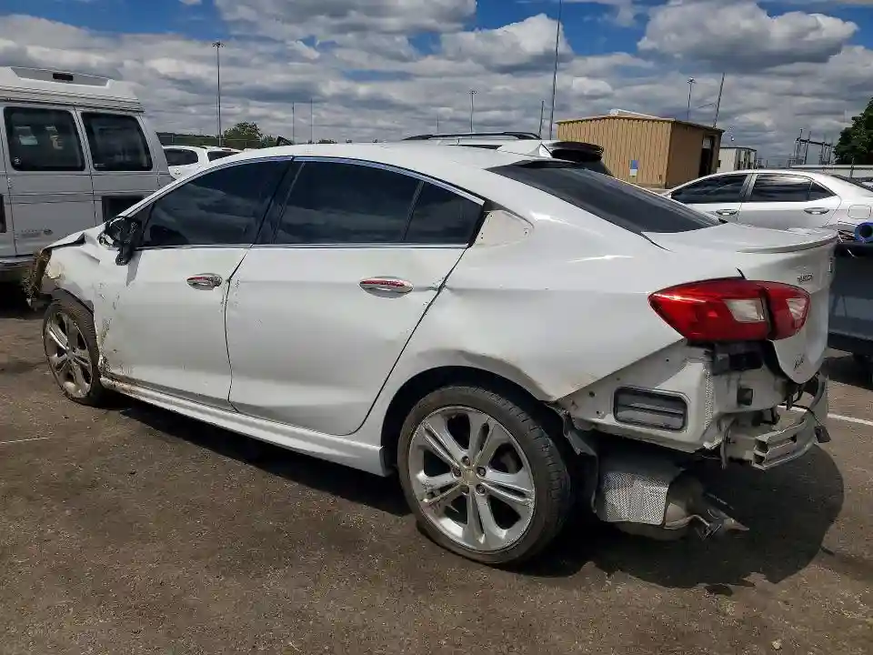 1G1BF5SM2J7207348 2018 CHEVROLET CRUZE-1