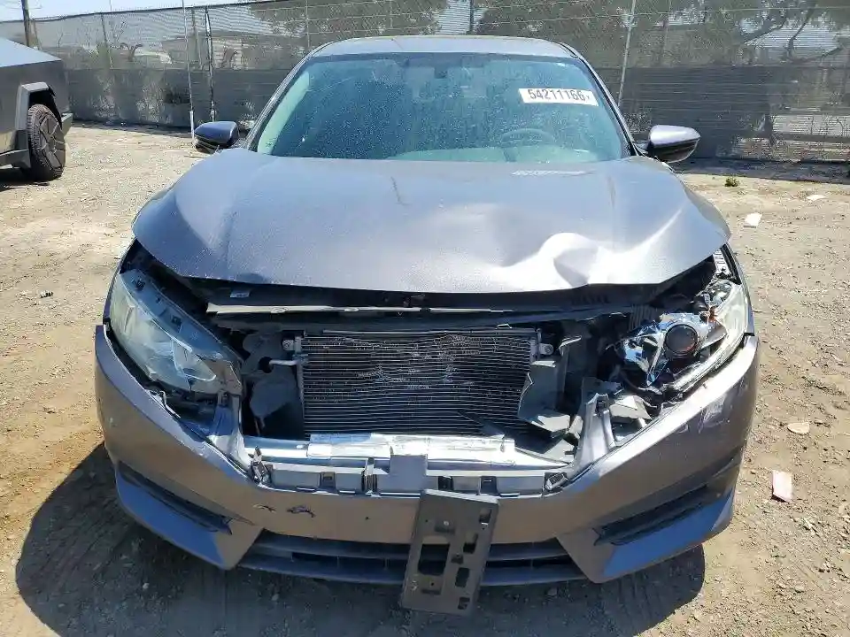 19XFC2F77JE205096 2018 HONDA CIVIC-4