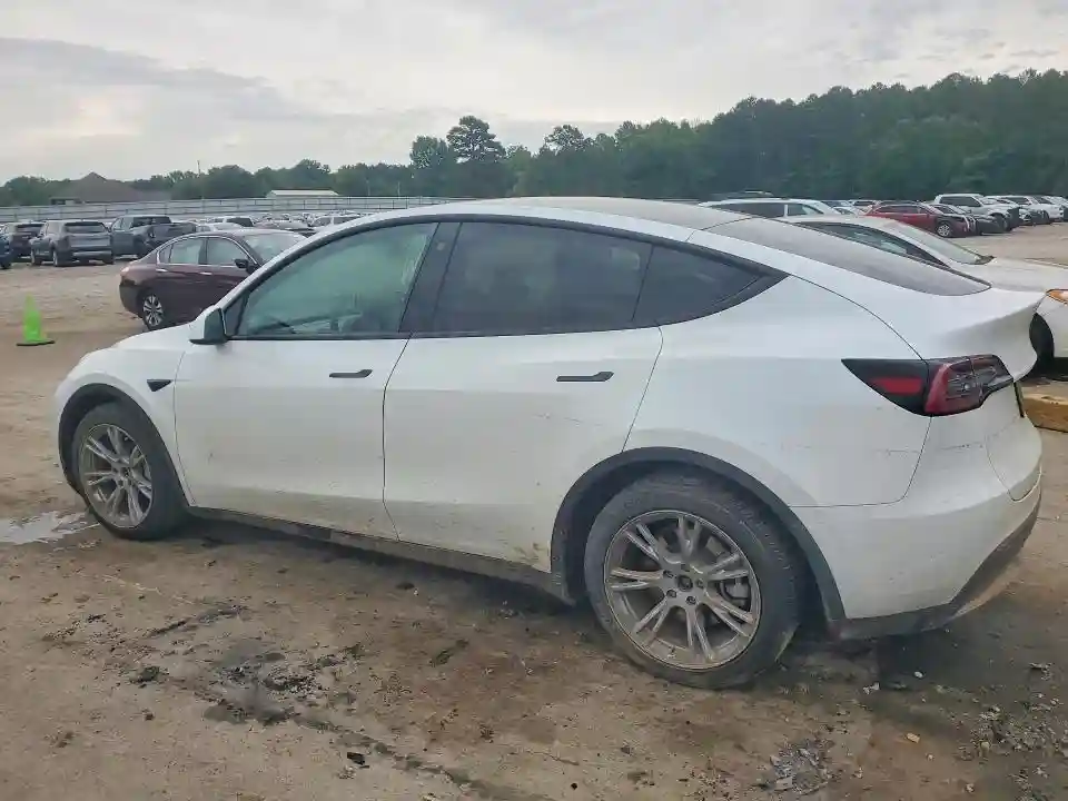 7SAYGDEE3PA086958 2023 TESLA MODEL Y-1