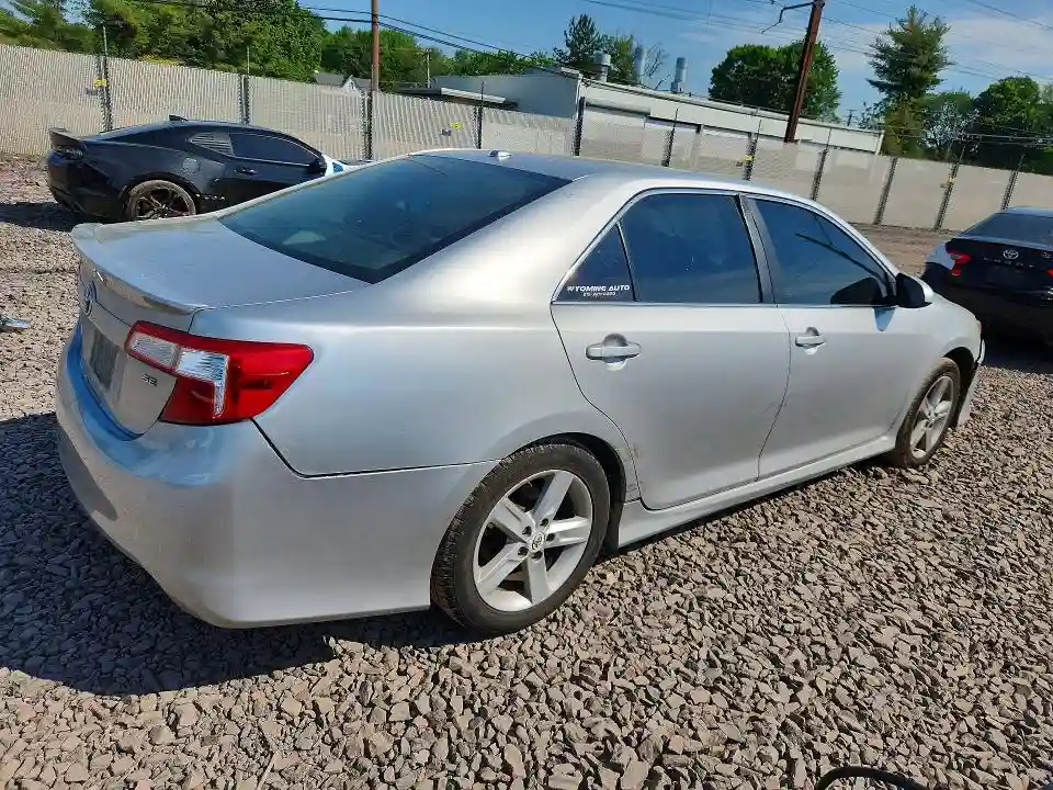 4T1BF1FK1DU653470 2013 TOYOTA CAMRY-2