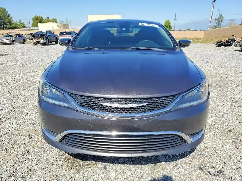 1C3CCCAB8GN117414 2016 CHRYSLER 200-4