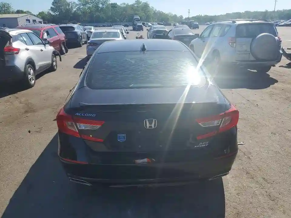 1HGCV2F30JA035789 2018 HONDA ACCORD-5