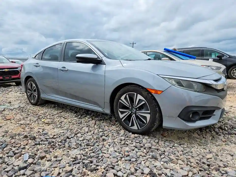 19XFC1F38HE214133 2017 HONDA CIVIC-3