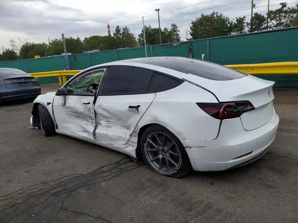 5YJ3E1EAXMF096720 2021 TESLA MODEL 3-1