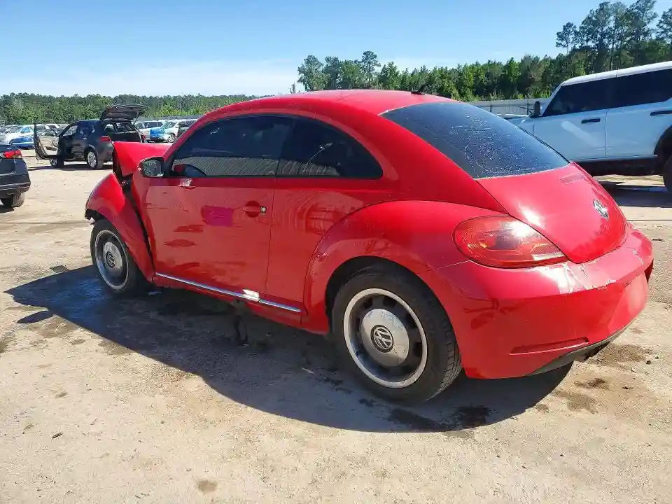 3VWJP7AT5CM641502 2012 VOLKSWAGEN BEETLE-1