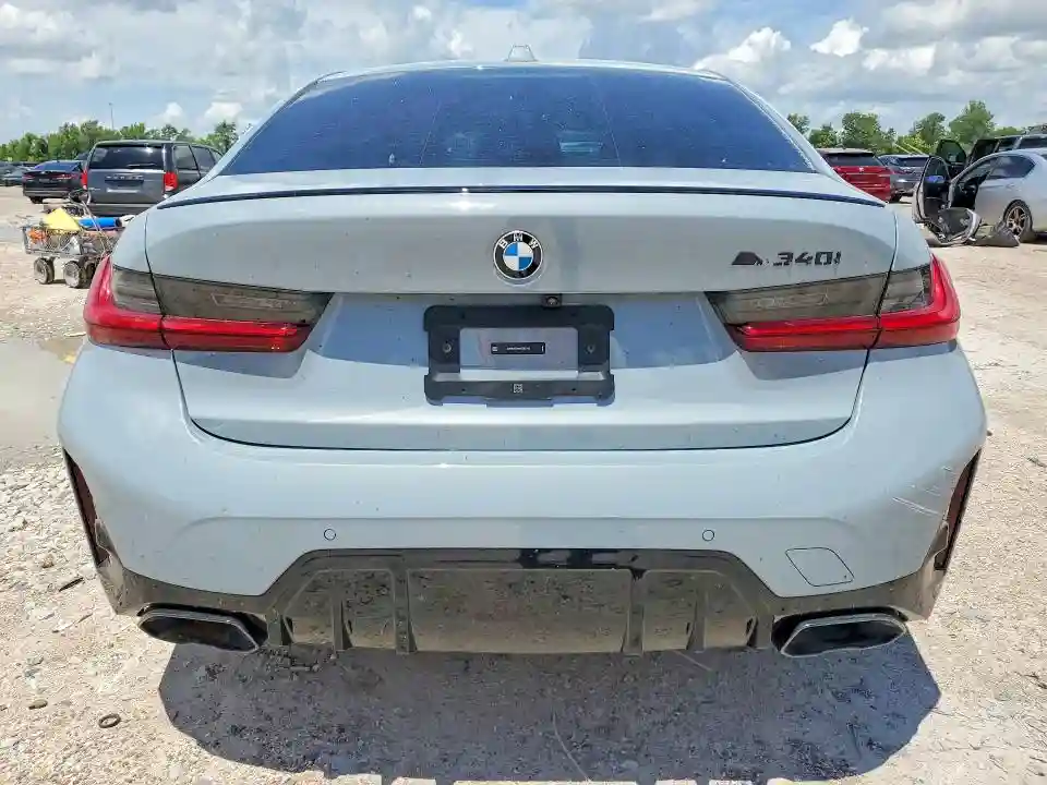 3MW59FT08S8F83742 2025 BMW M3-5
