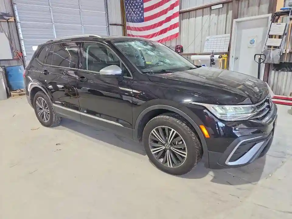 3VV5B7AX8RM210376 2024 VOLKSWAGEN TIGUAN-3