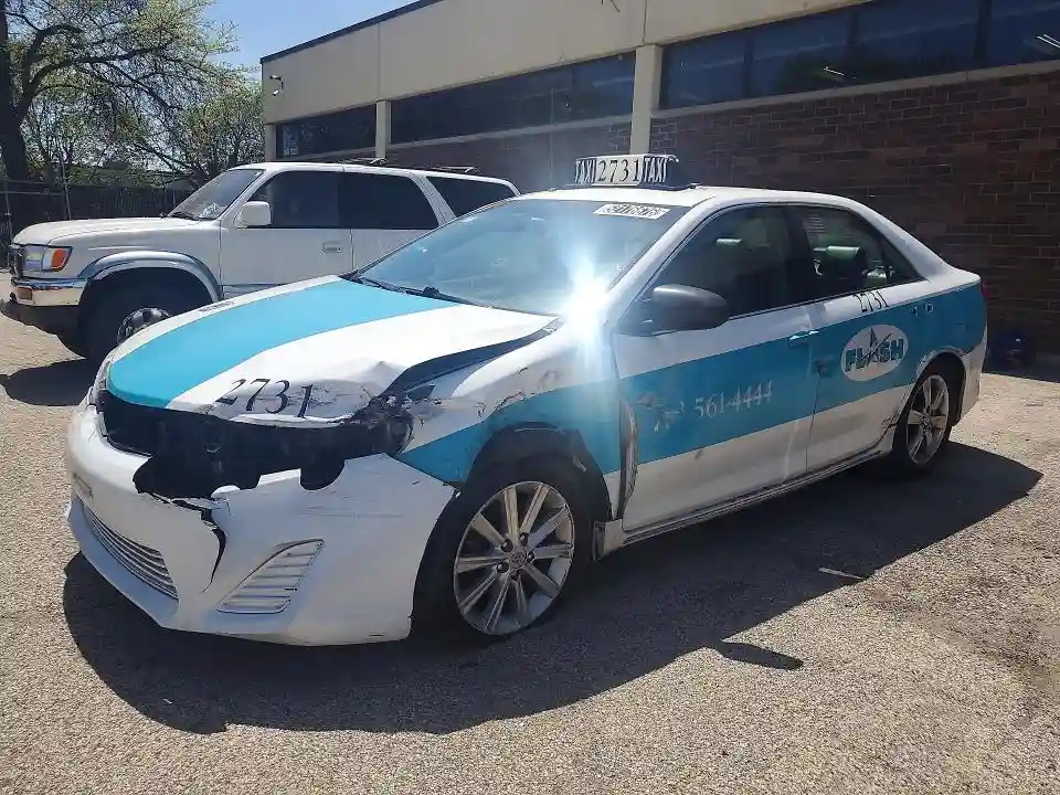 4T1BD1FK4DU084460 2013 TOYOTA CAMRY SOLA-0