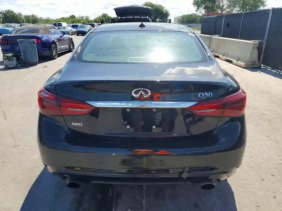 JN1EV7AR4JM440247 2018 INFINITI Q50-5