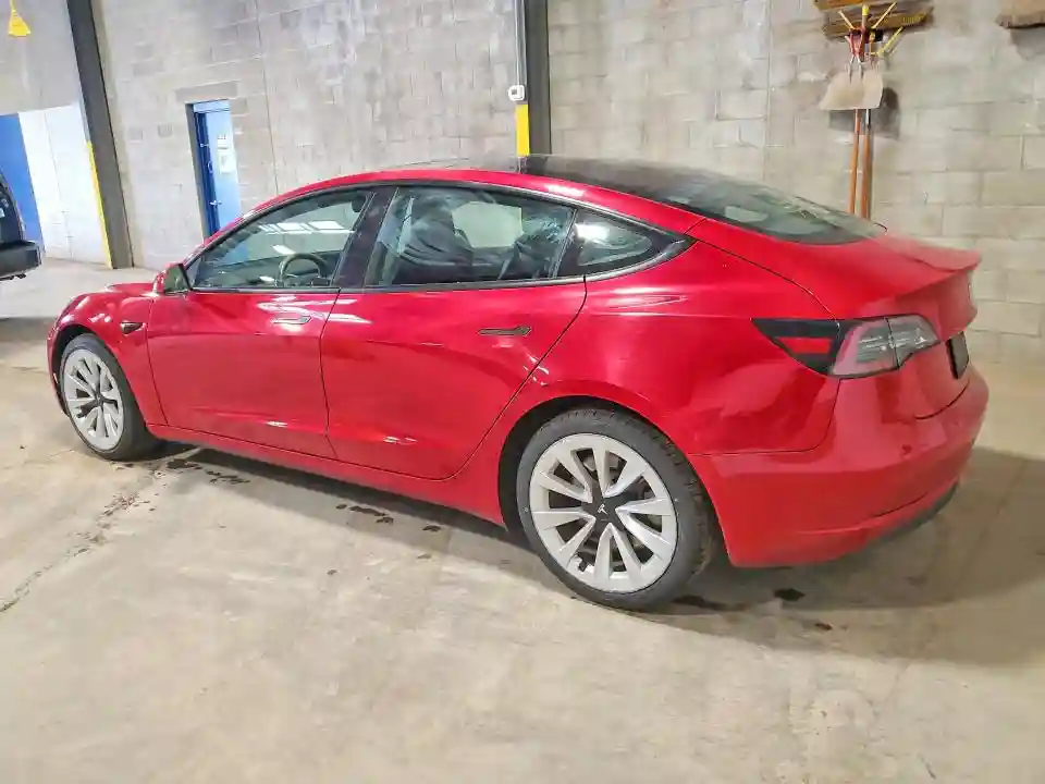 5YJ3E1EA3NF187782 2022 TESLA MODEL 3-1