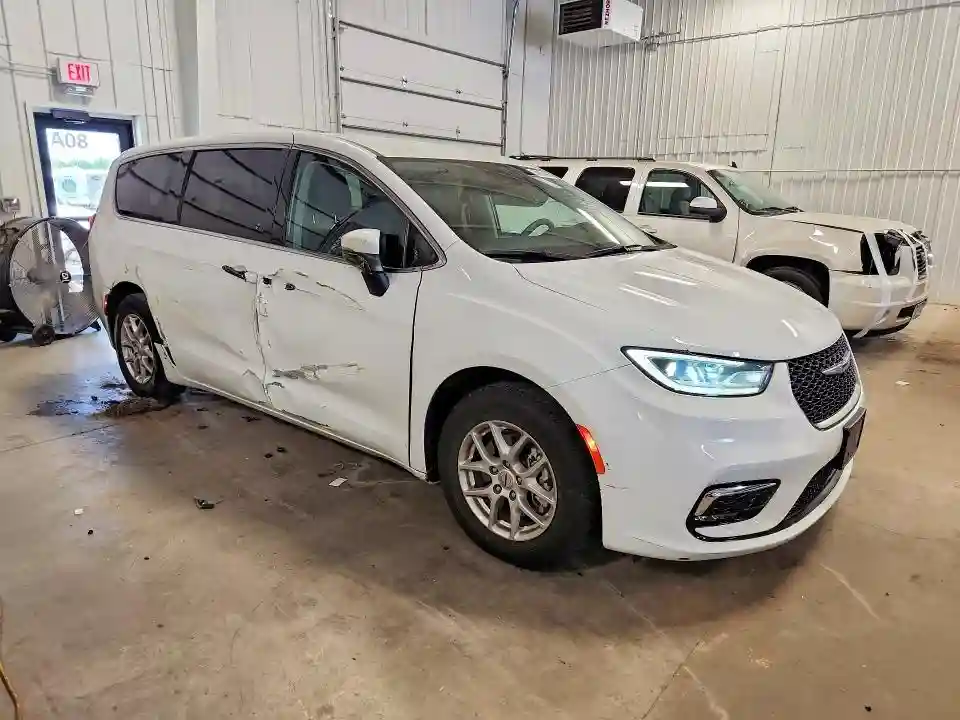 2C4RC1BG0PR620491 2023 CHRYSLER PACIFICA-3