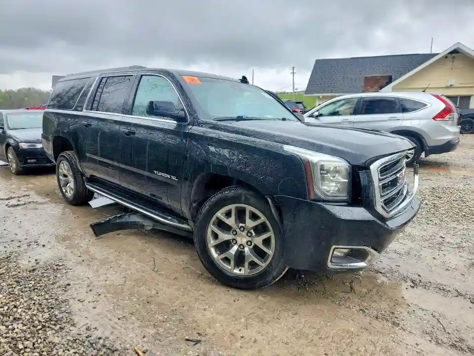 1GKS2GKC4JR130402 2018 GMC YUKON-3