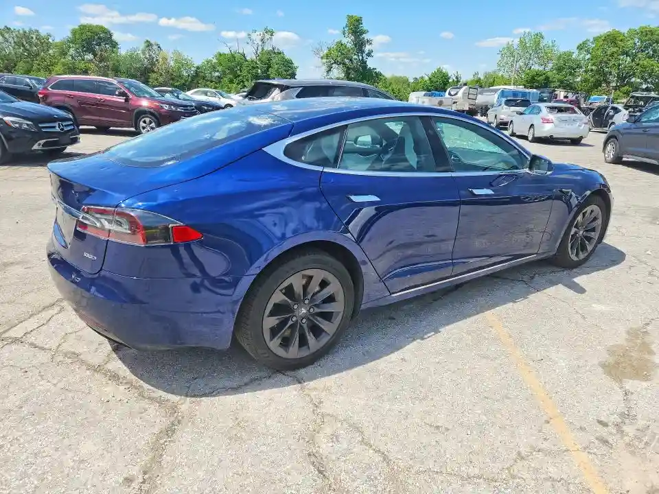 5YJSA1E20JF243493 2018 TESLA MODEL S-2