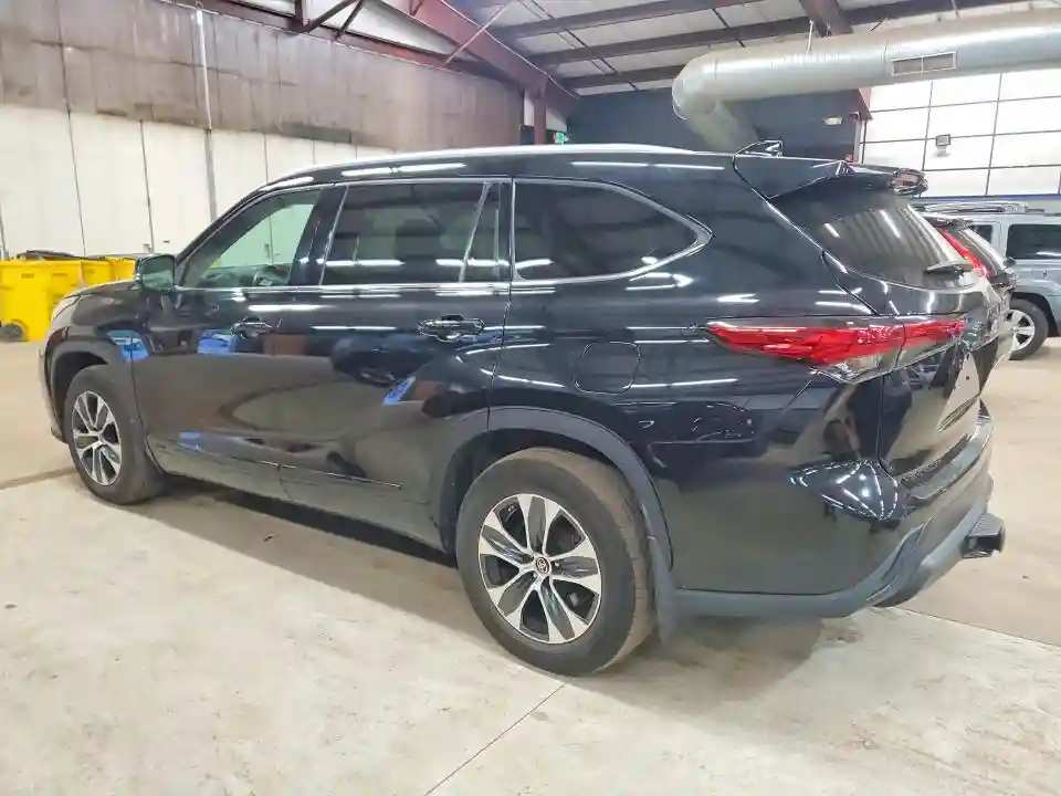 5TDGBRCH0NS539205 2022 TOYOTA HIGHLANDER-1