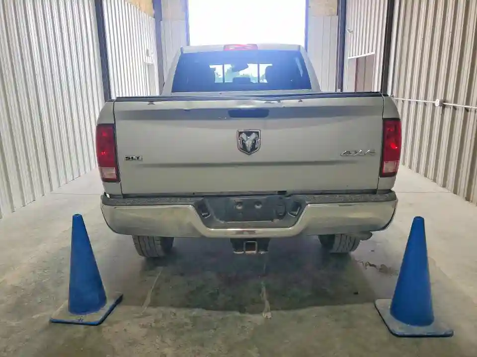 3C6TR5DT6HG568188 2017 RAM 2500-5