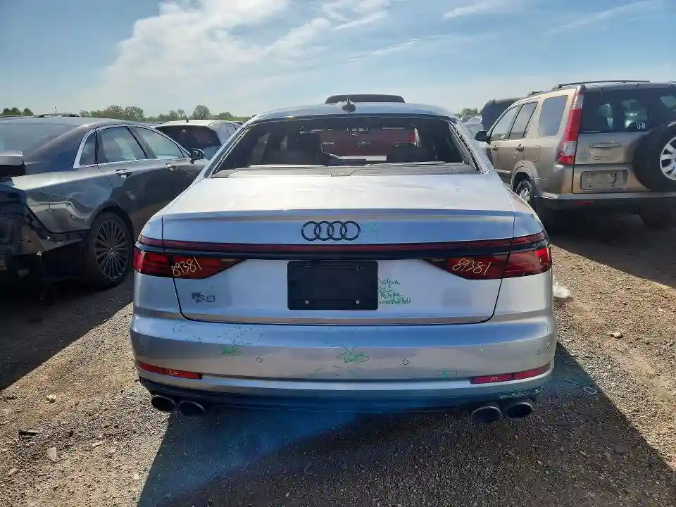 WAULSAF82RN008849 2024 AUDI S8-5